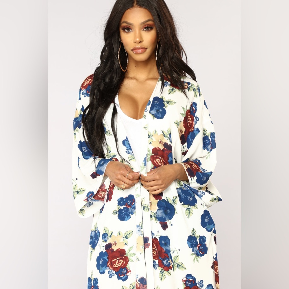 Fashion Nova Floral Kimono